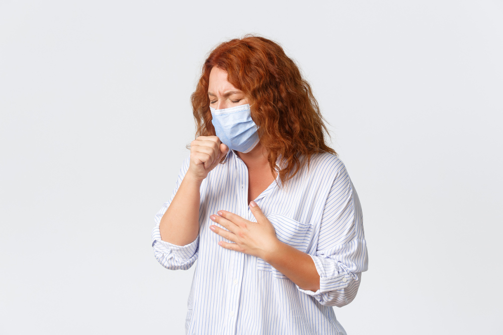 devushka-v-maske-kashlyayet.jpg devushka-v-maske-kashlyayet.jpg